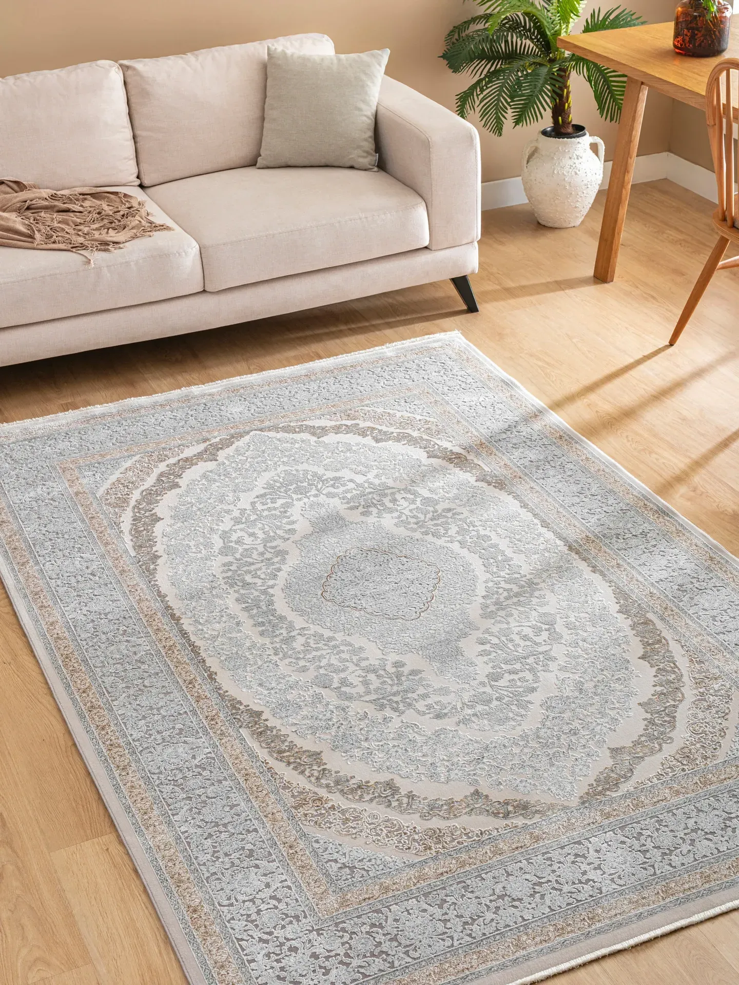 RENAİSSANCE 15100 Halı Modeli