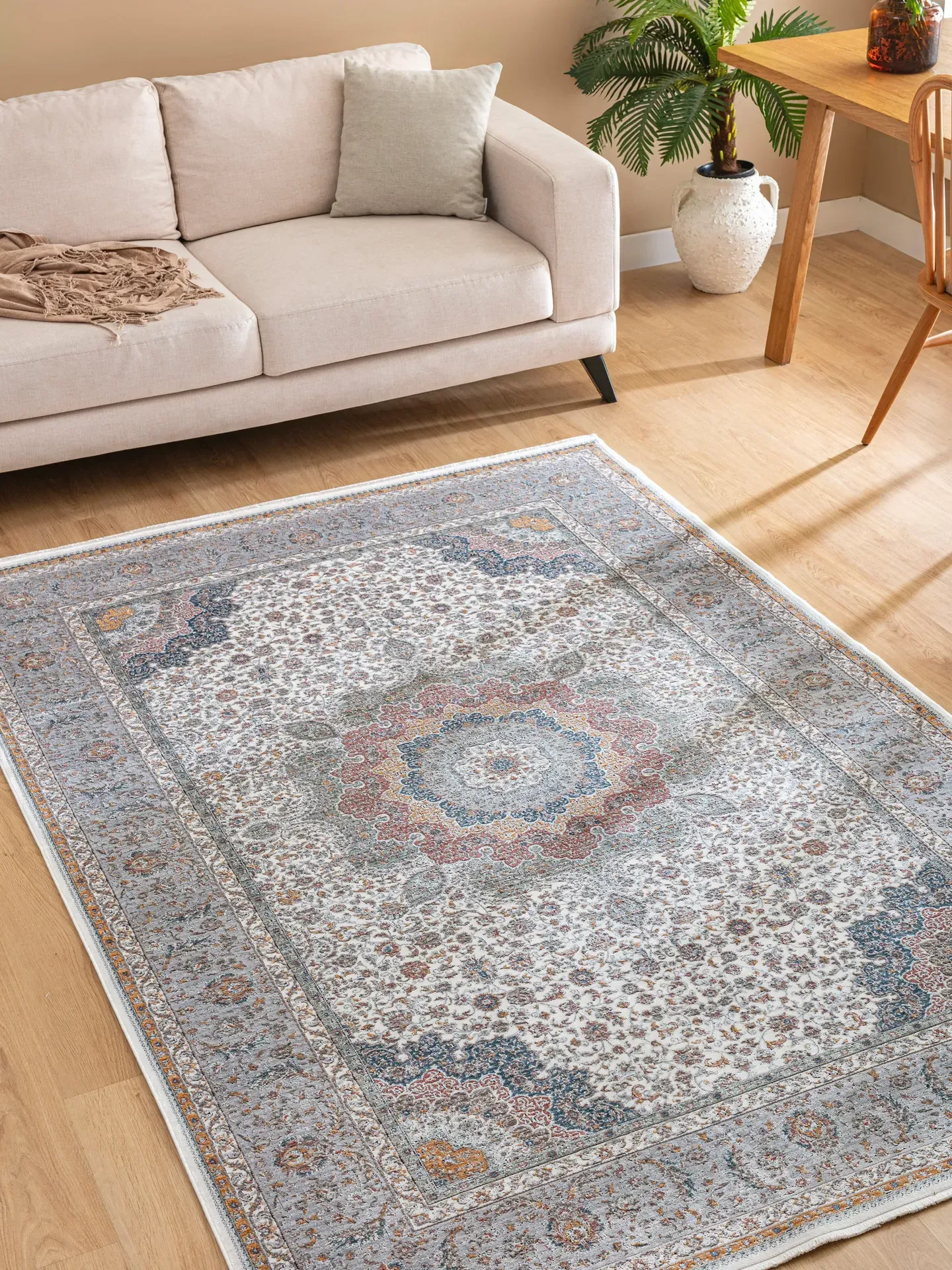 RENAİSSANCE 15110 Halı Modeli